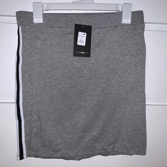 Fashion Nova Gray Skirt w/ Stripe - Picture 2 of 2